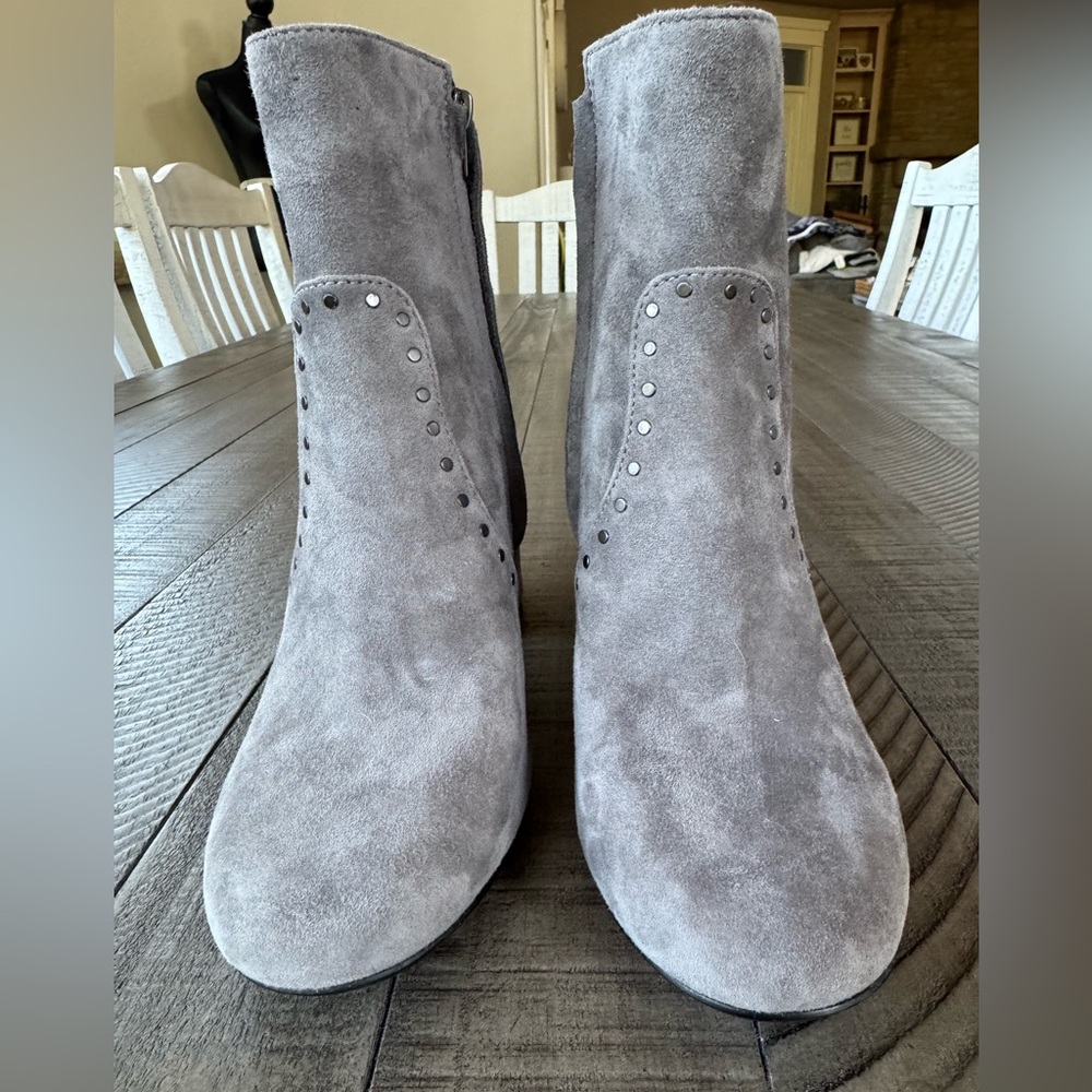 Coach Farrah Booty Heather Grey - Suede Heeled Boots Women’s Size 8B (NWOT) - Picture 3 of 12